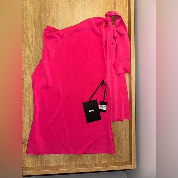 Khy sueded stretch top and matching mini skirt in Fuchsia. New with tags. - Picture 2 of 5